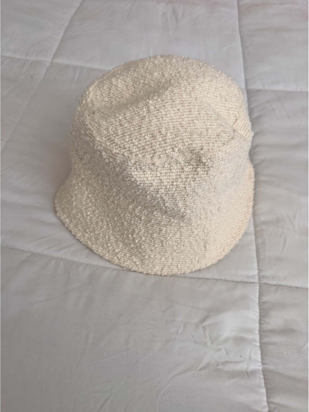 H&M Cream Textured Bucket Hat Size S/M